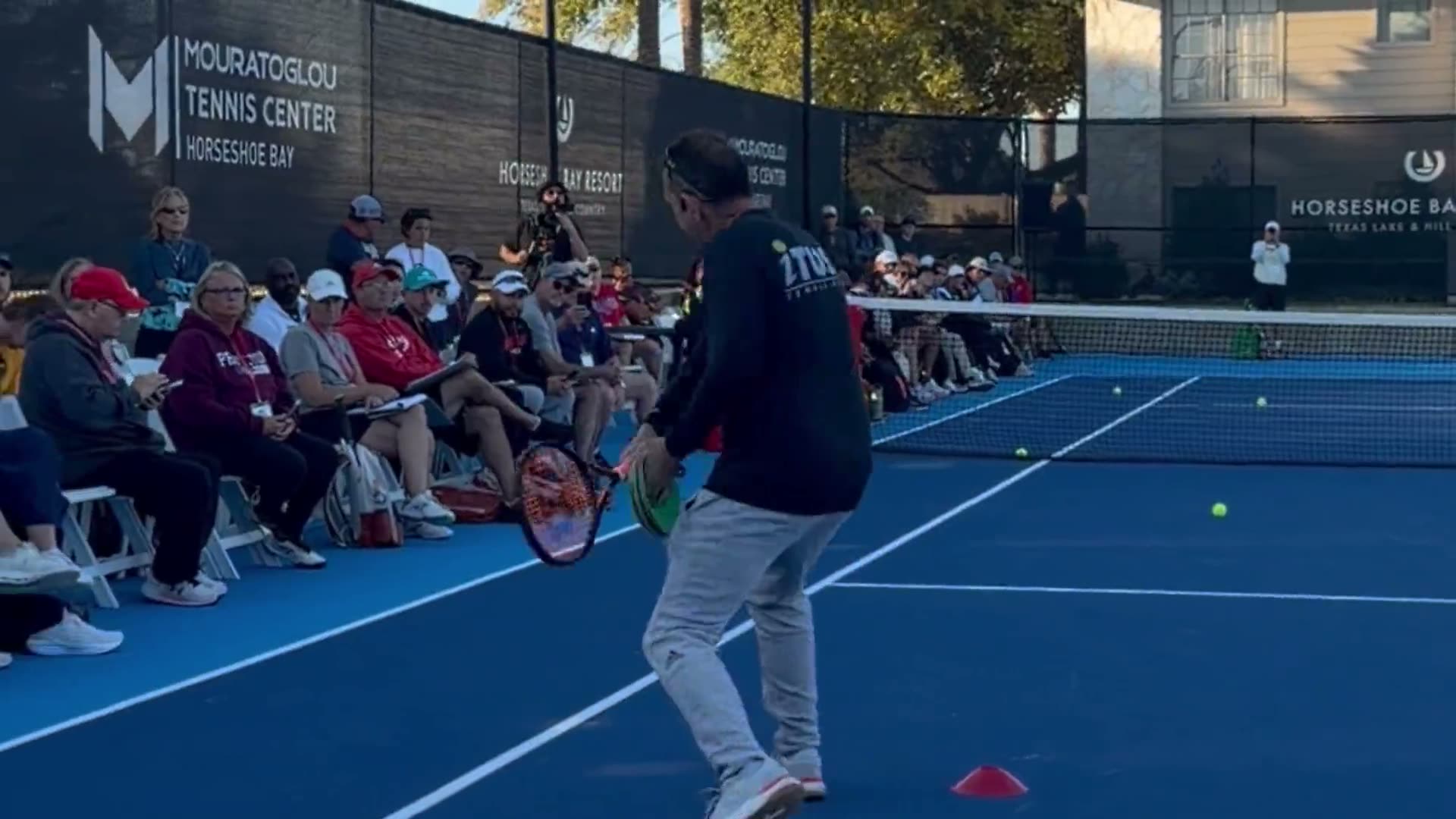 The iTUSA tennis development system combining coaching, technical correction, training methodology and technology.